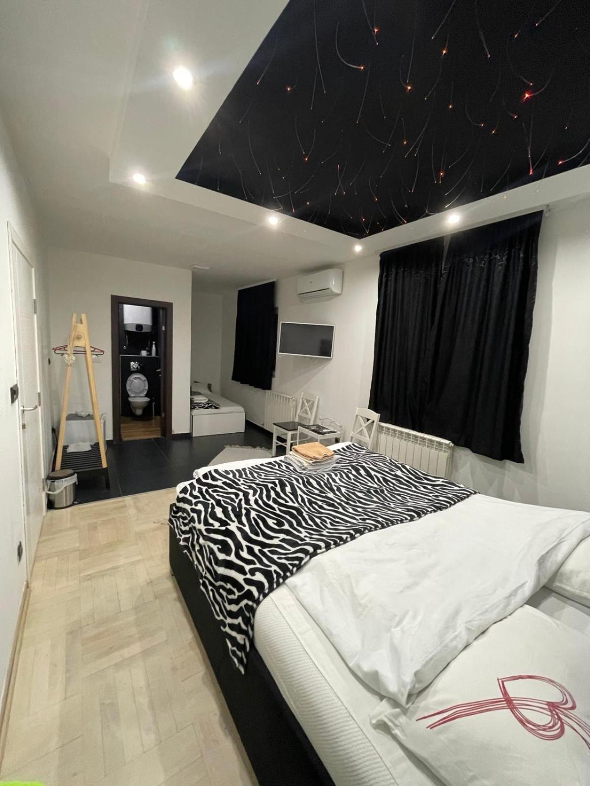 Airport Apartments 베오그라드 객실 사진